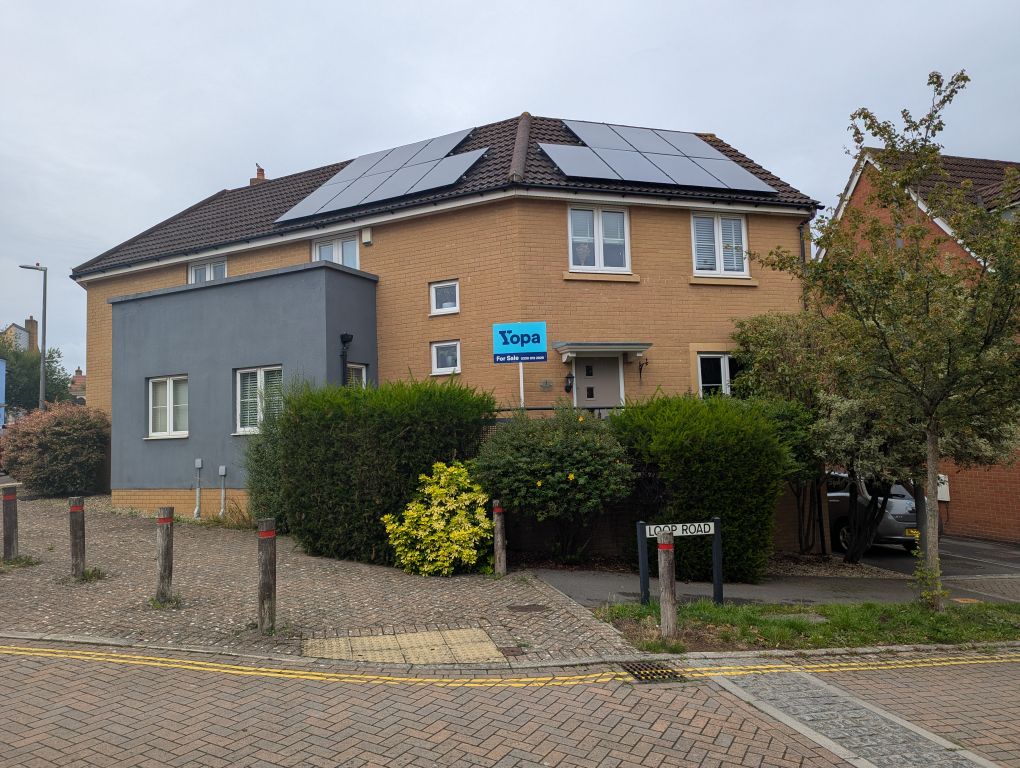 Property photo 2 of 35 Solar Panels