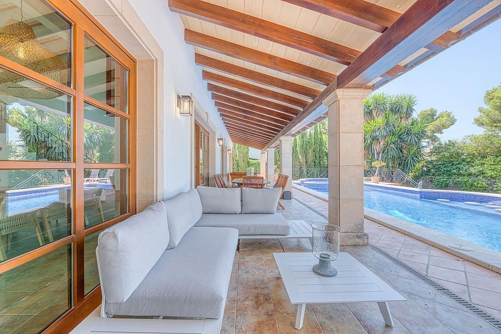 Property photo 3 of 25