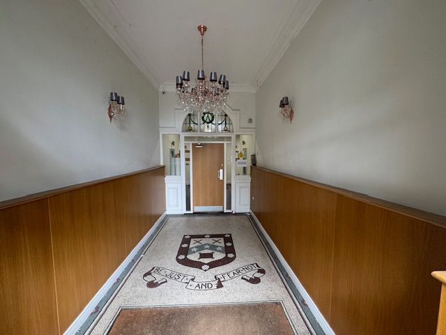 Property photo 3 of 17 Entrance Porch