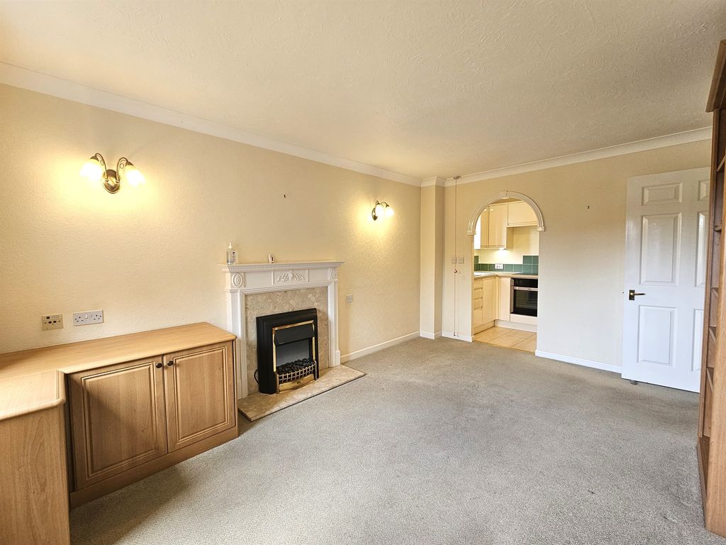 Property photo 3 of 9