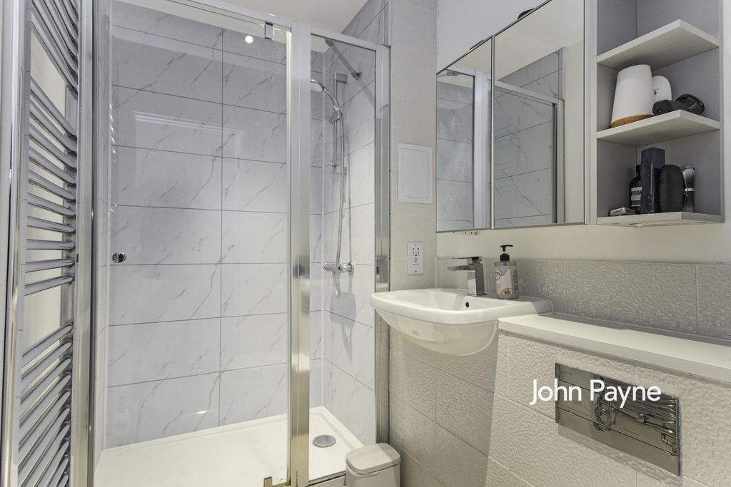 Property photo 3 of 11 Img_8926