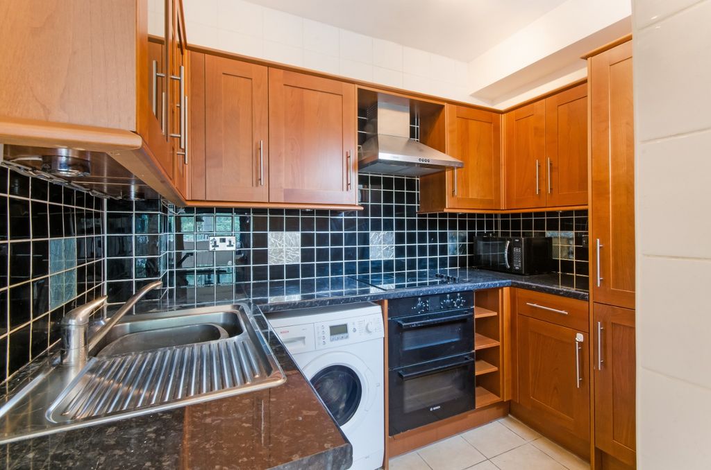Property photo 2 of 11 2534325