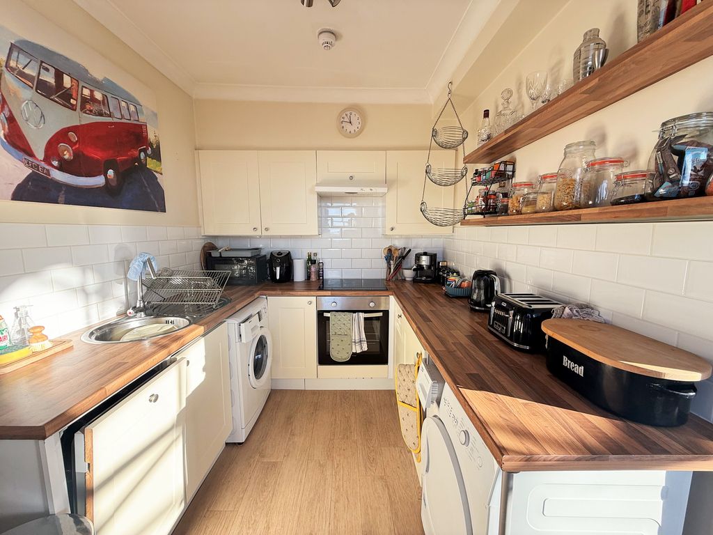 Property photo 2 of 19 Img_4985
