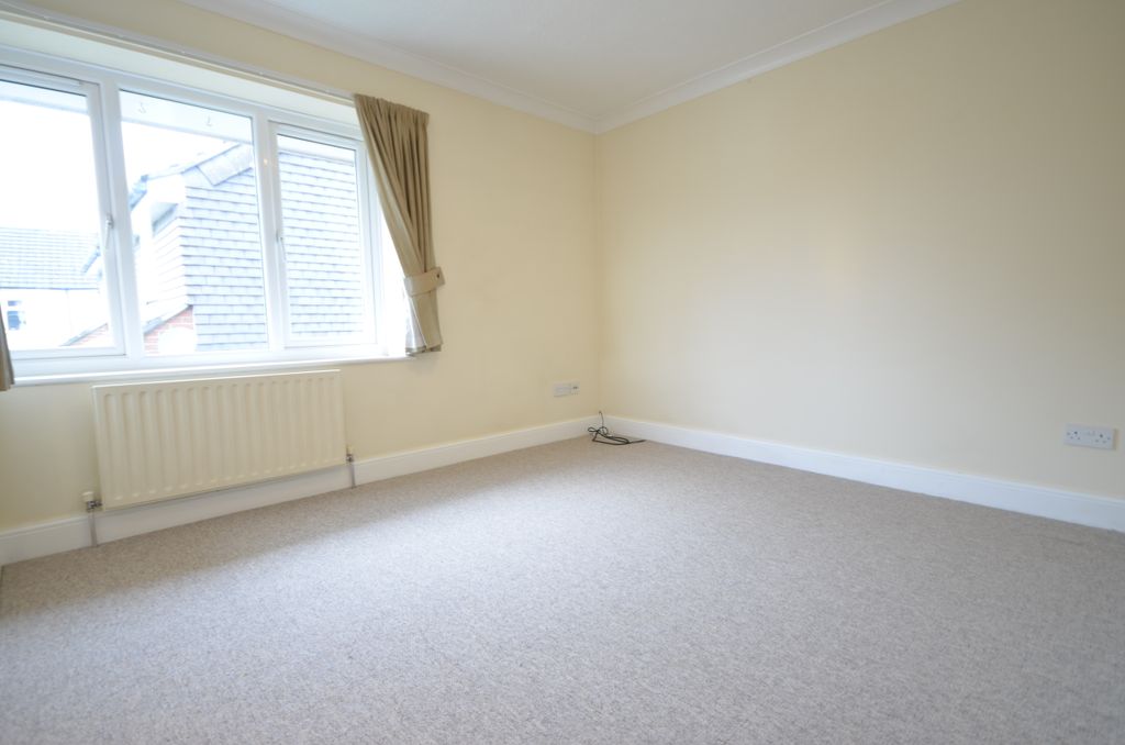 Property photo 3 of 7 Photo 03