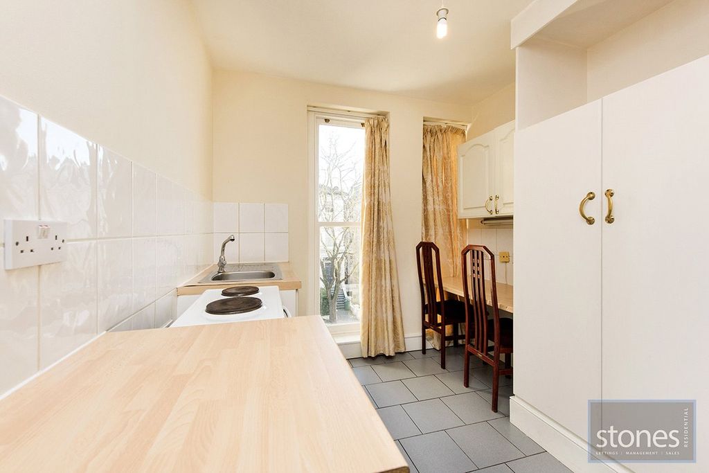 Property photo 2 of 7 Picture No. 05