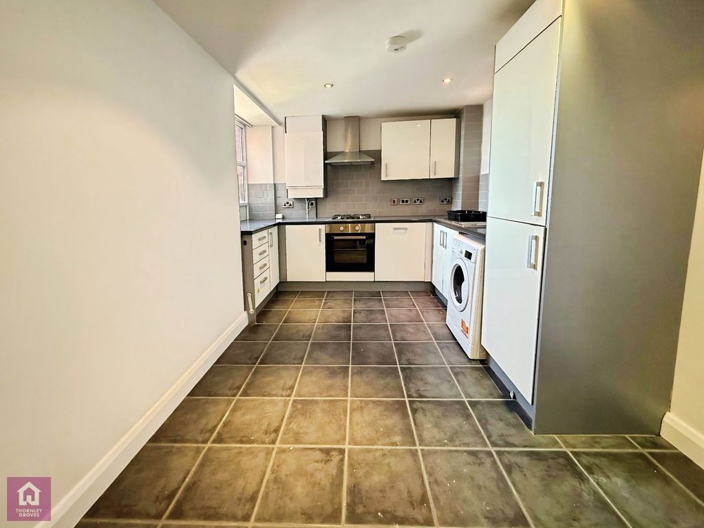 Property photo 2 of 12 Picture No. 16