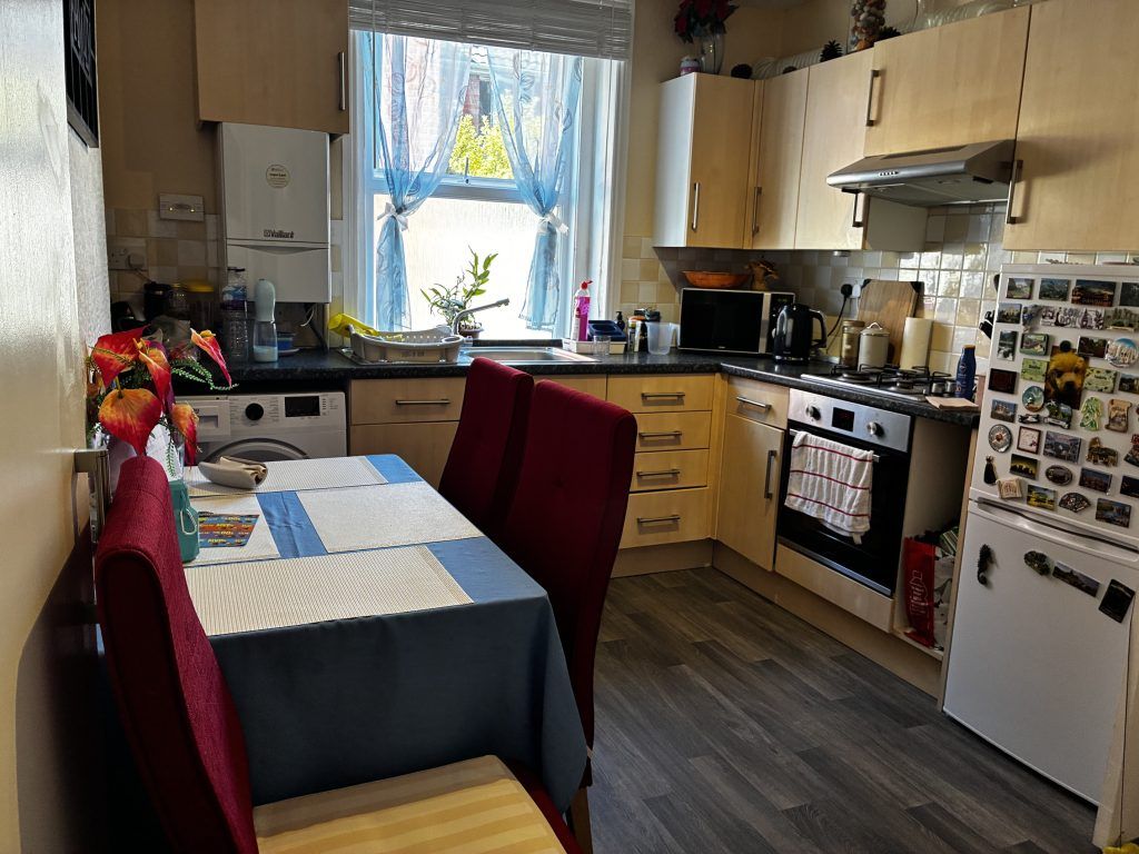 Property photo 2 of 6