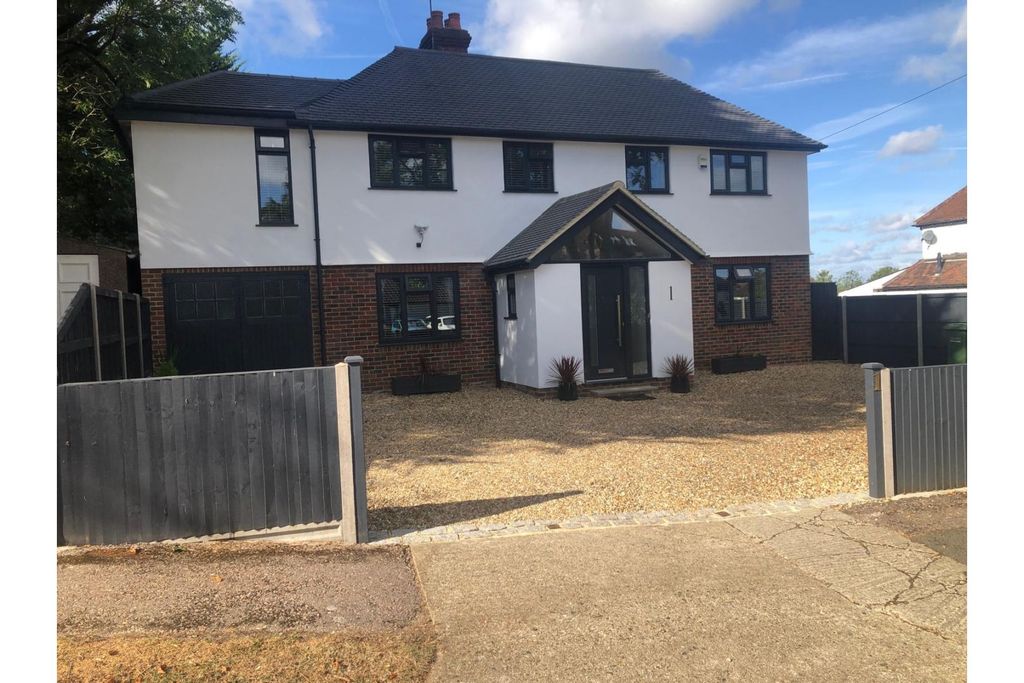 Property photo 2 of 21