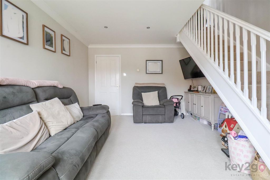 Property photo 2 of 12 Img_1204.Jpg