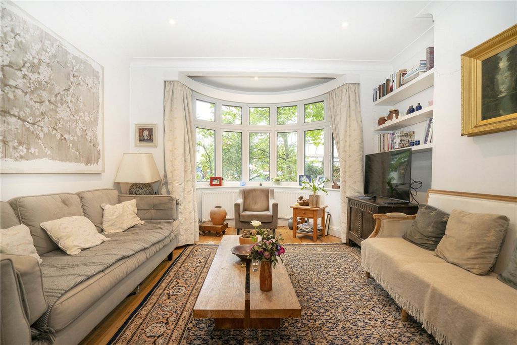 Property photo 3 of 21 Picture No. 14