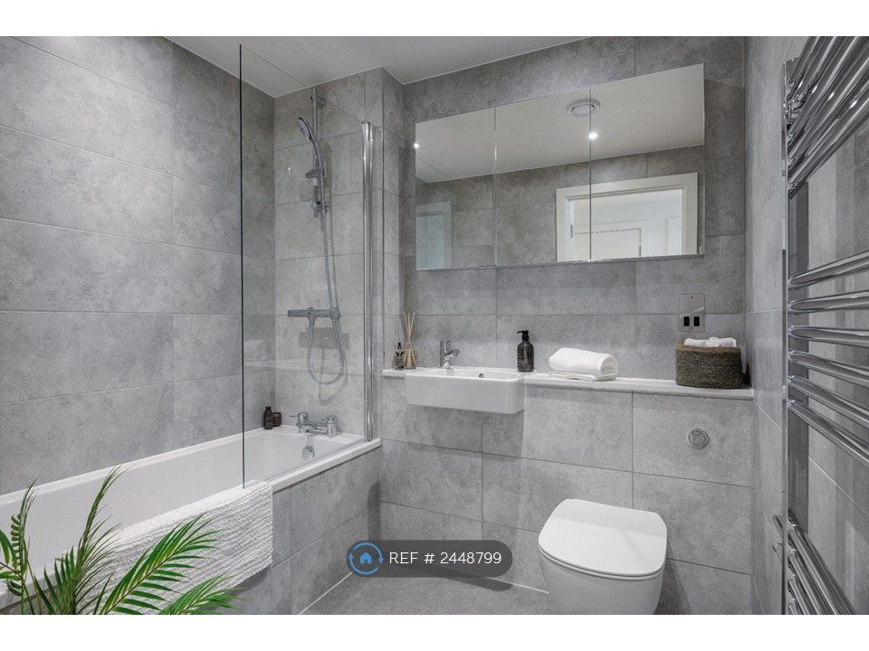Property photo 1 of 17 Main Bathroom