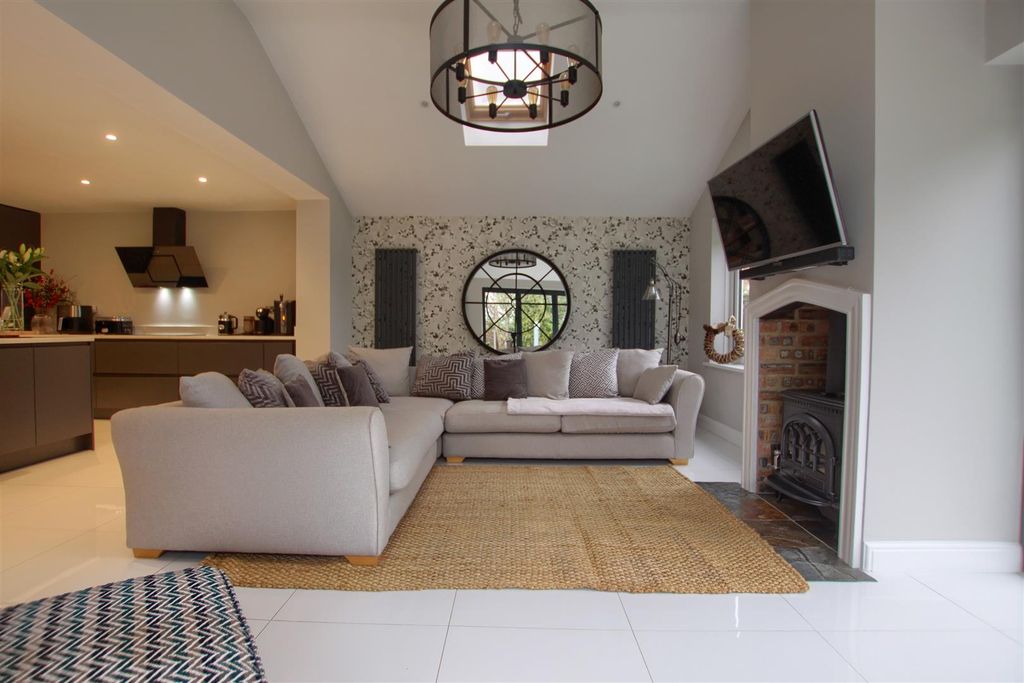 Property photo 3 of 20 Tr6.Jpg