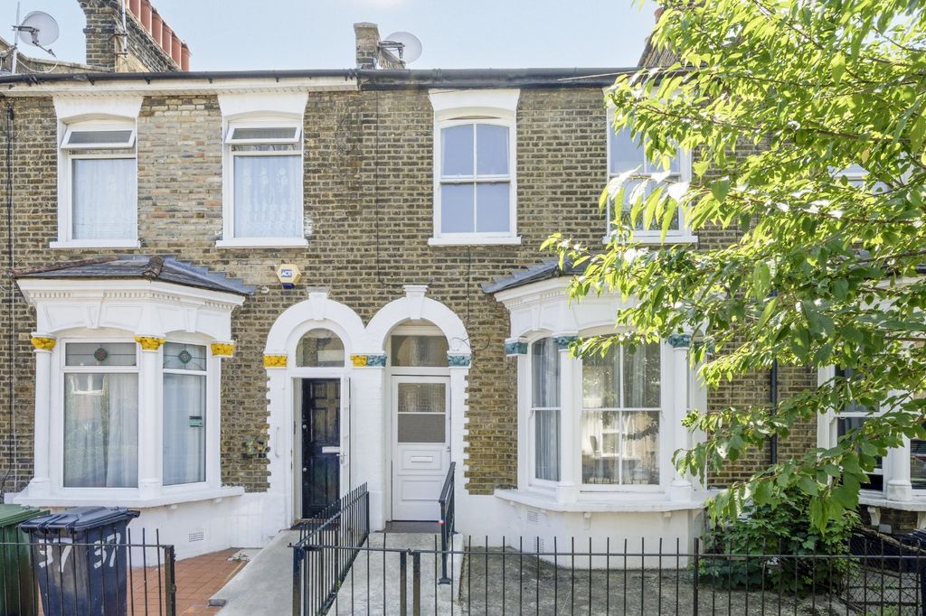 Property photo 1 of 17 Picture No. 05