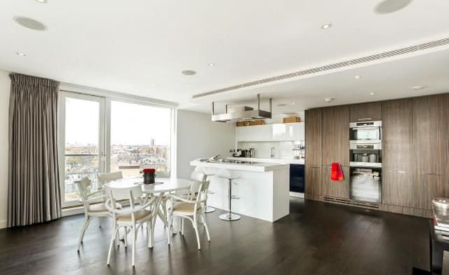 Property photo 3 of 11 Reception-Room-Grosvenorwaterside-Gatliff-Road- Lo