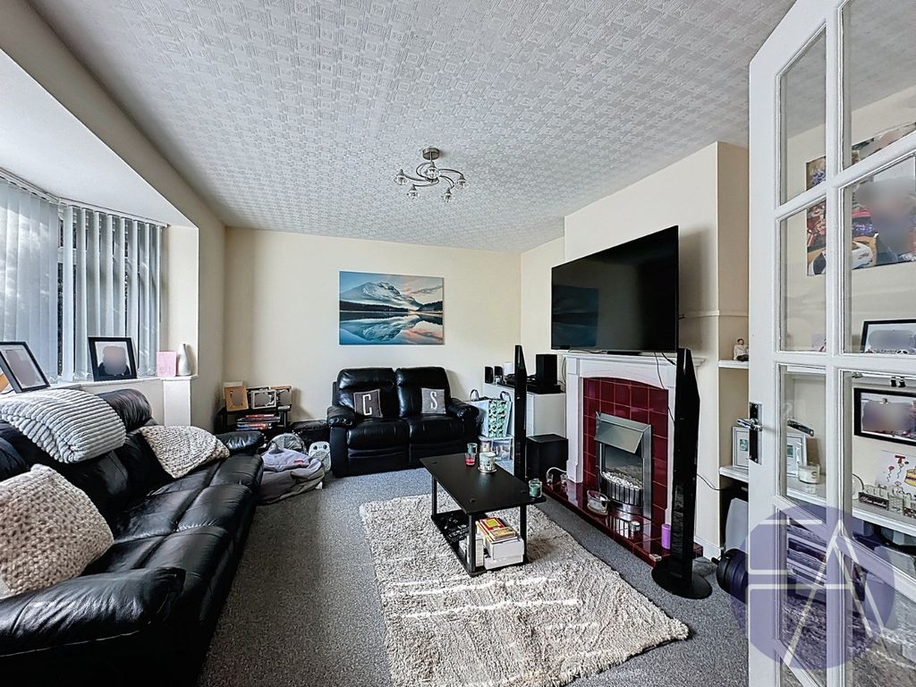 Property photo 2 of 26 4981073