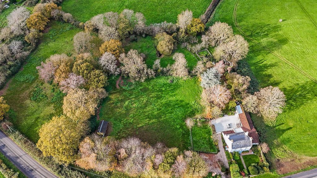 Property photo 3 of 36