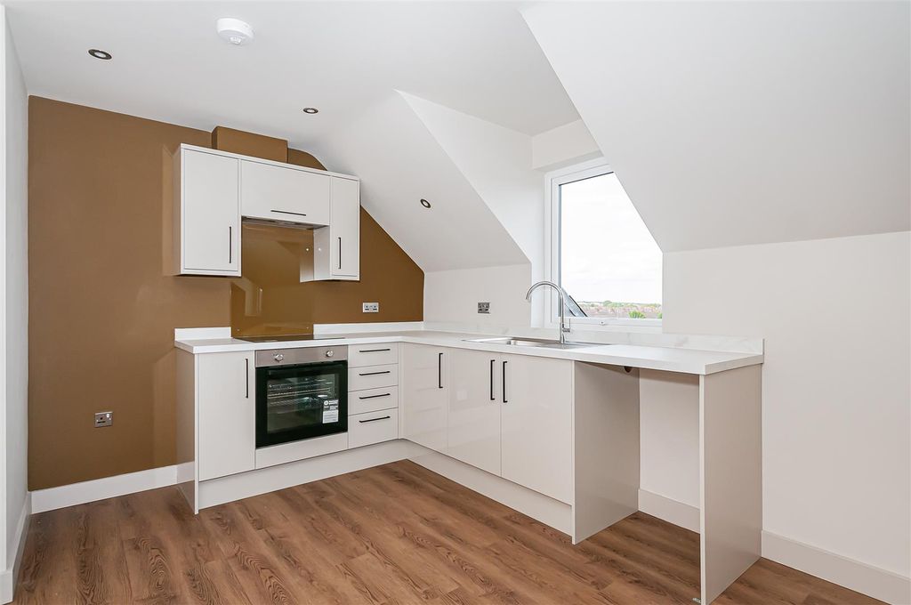 Property photo 1 of 9 Vic Quays4.Jpg