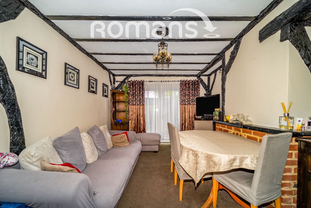 Property photo 2 of 10 Living Room