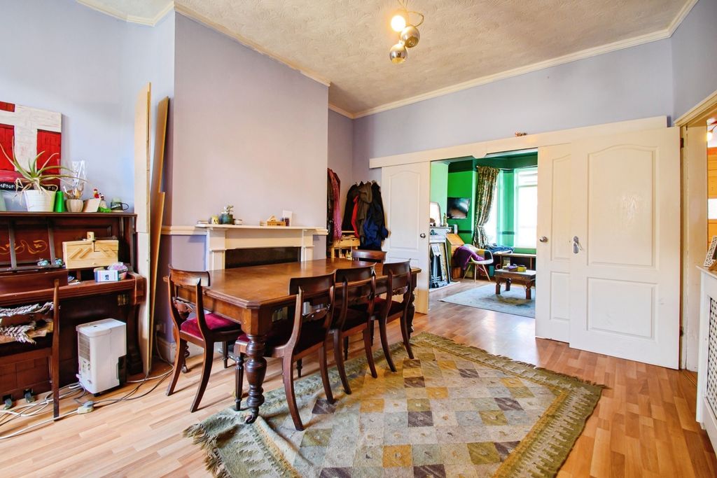 Property photo 2 of 18 Dining Room