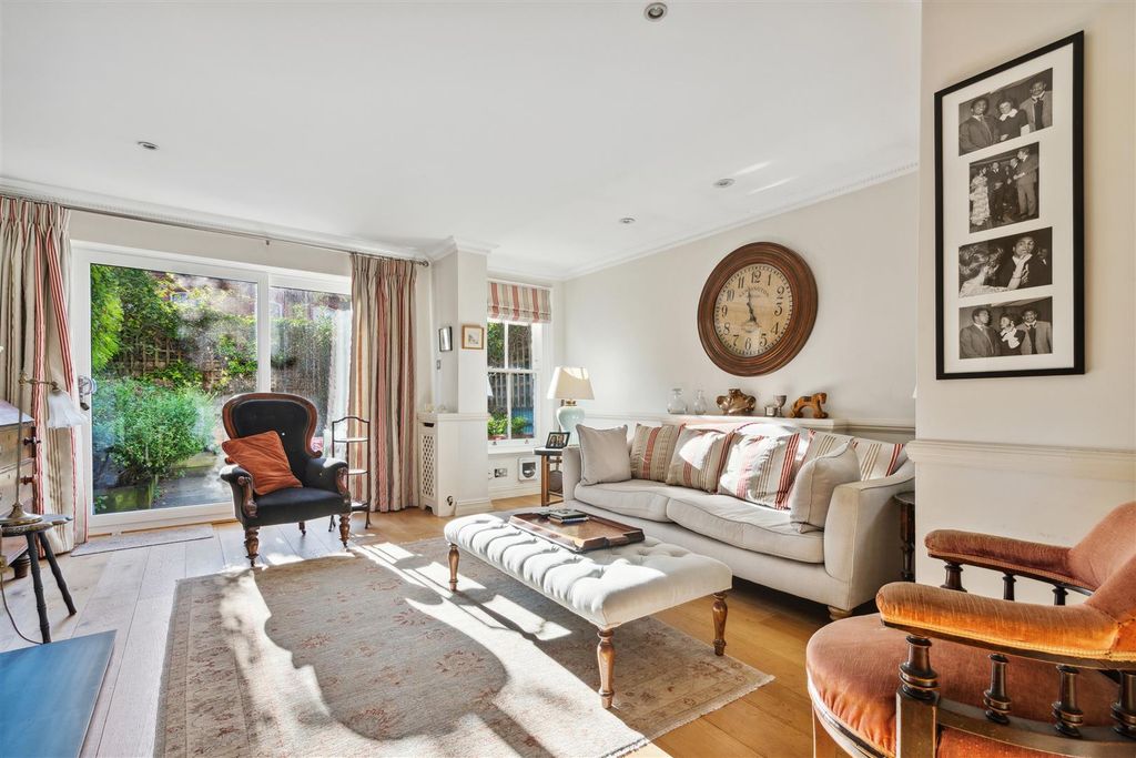 Property photo 2 of 14 For Sale Cranbrook Road, W4