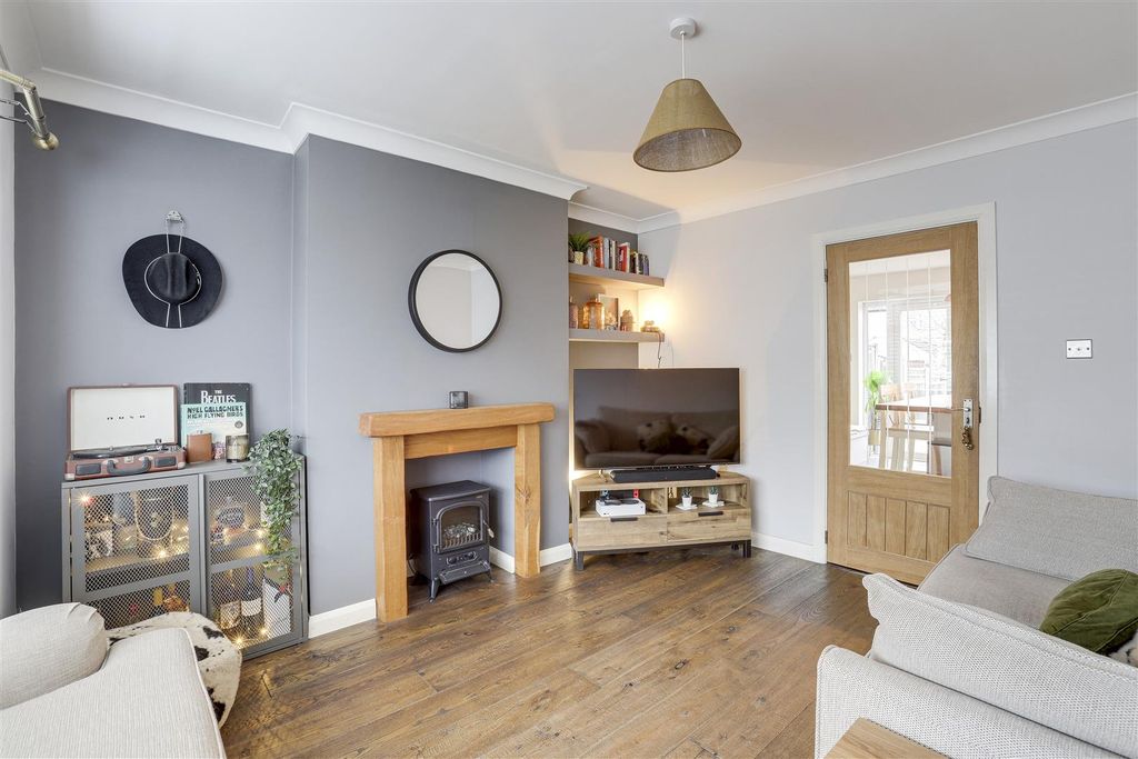 Property photo 3 of 19 441.Jpg