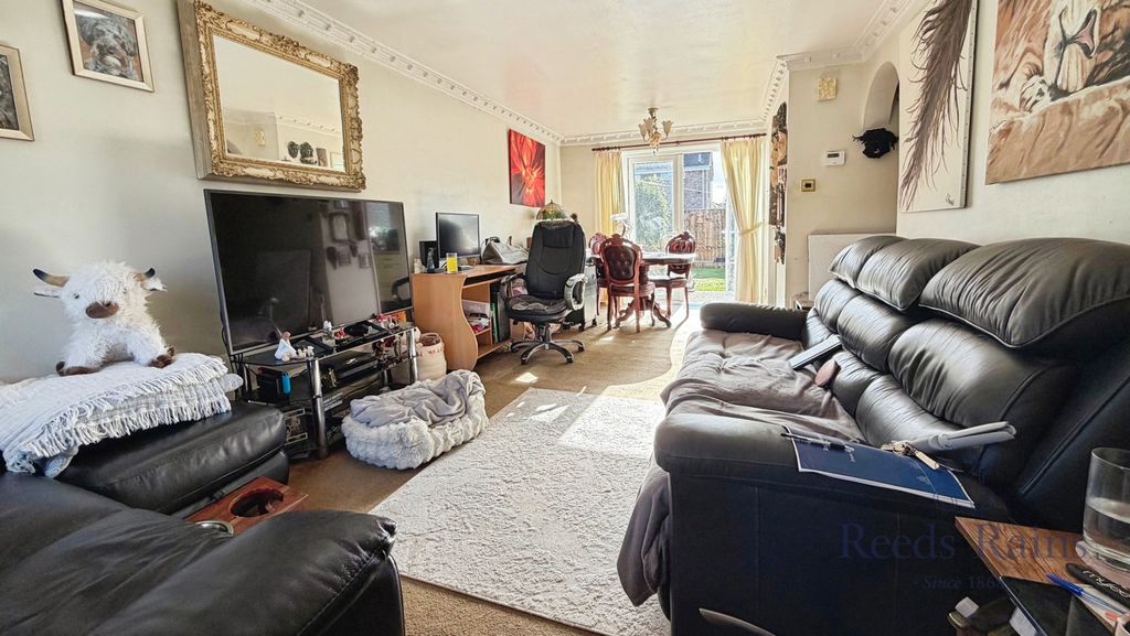 Property photo 2 of 15 Pbox-Img.Jpg