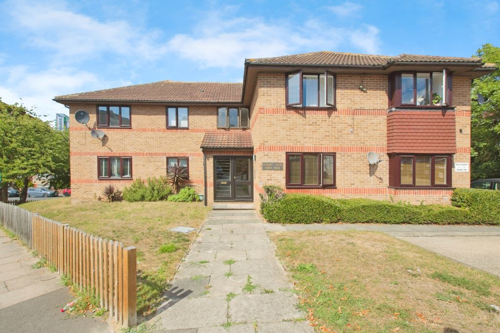 Property photo 2 of 19 Img_1306