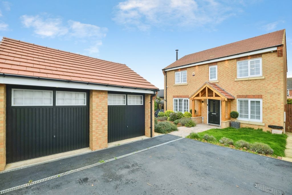 Property photo 1 of 25 Pbox-Img.Jpg