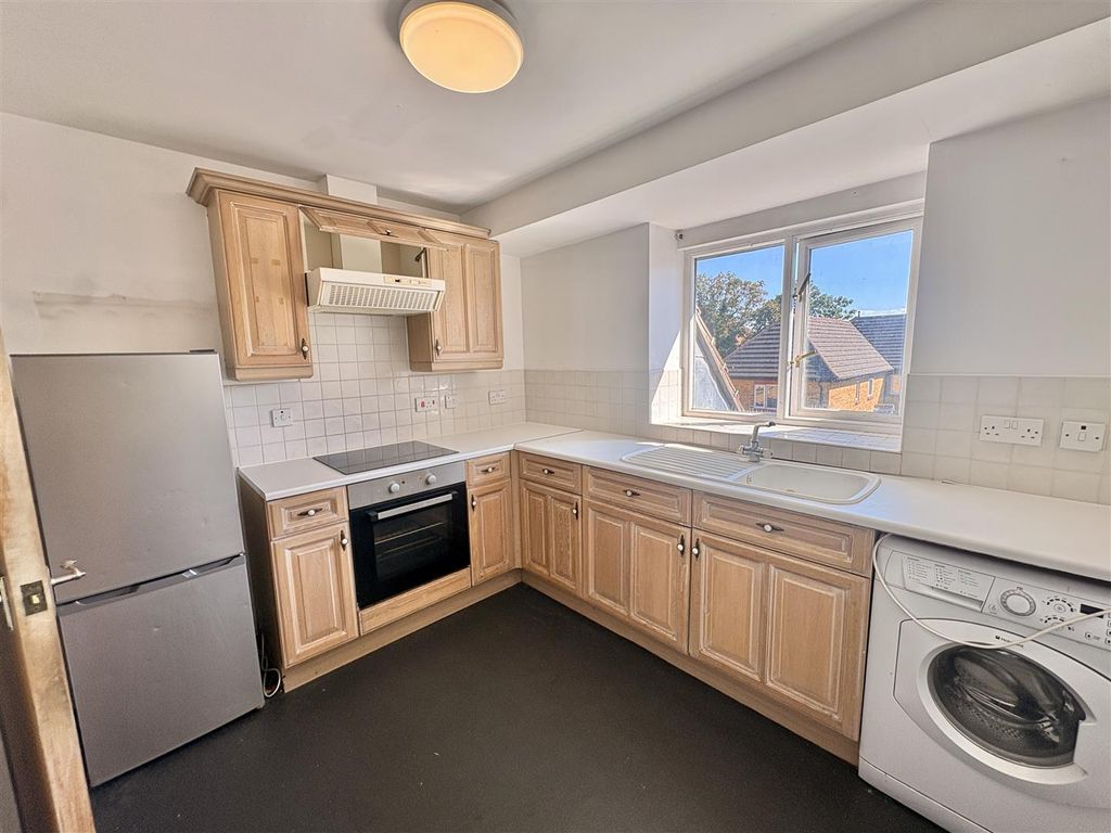 Property photo 3 of 16 Img_1104.Jpg
