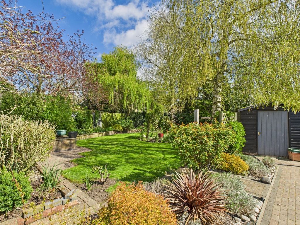 Property photo 3 of 27