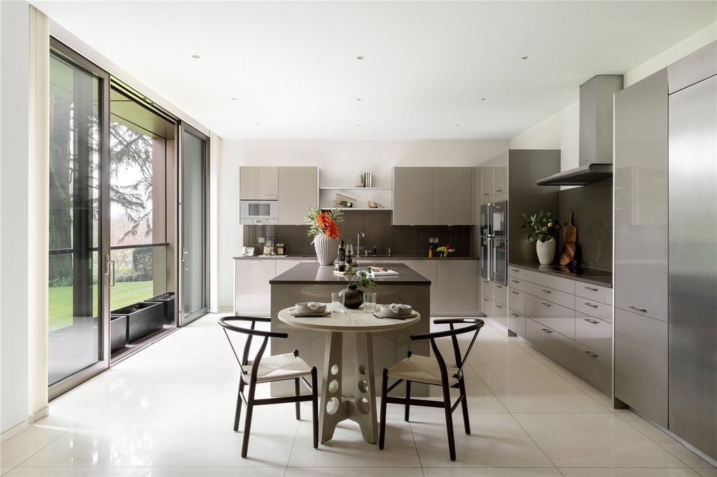 Property photo 3 of 29 Picture No. 24