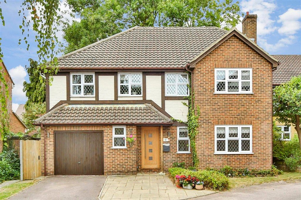 Property photo 3 of 14 External (Web)