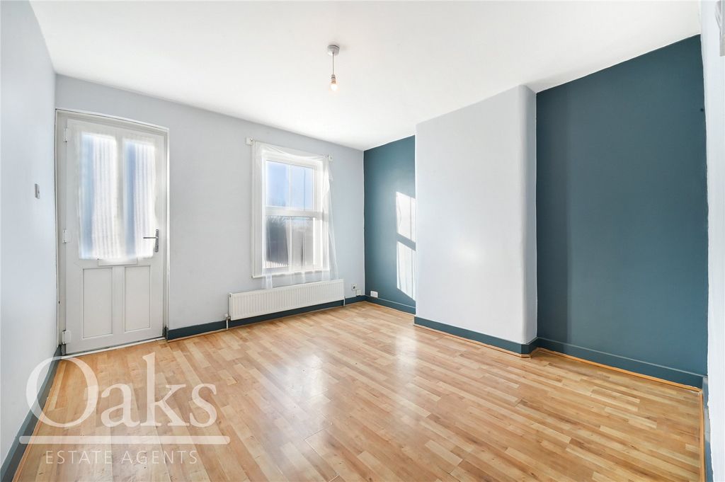 Property photo 2 of 8 Picture No. 04