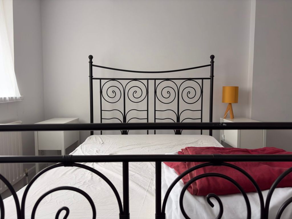 Property photo 2 of 7 Bedroom