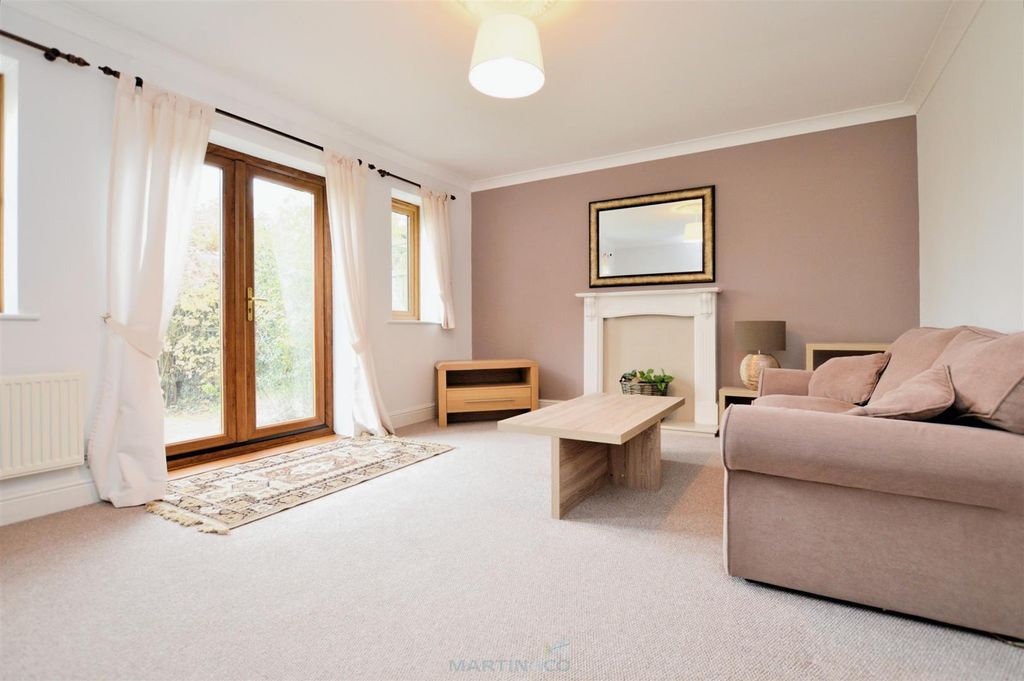 Property photo 3 of 8