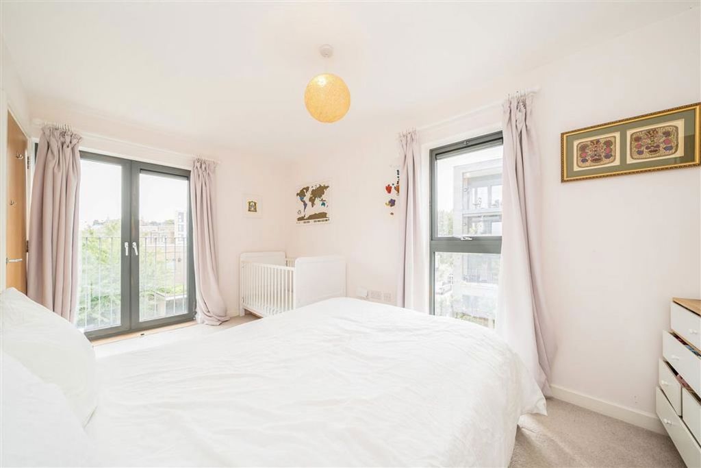 Property photo 3 of 11
