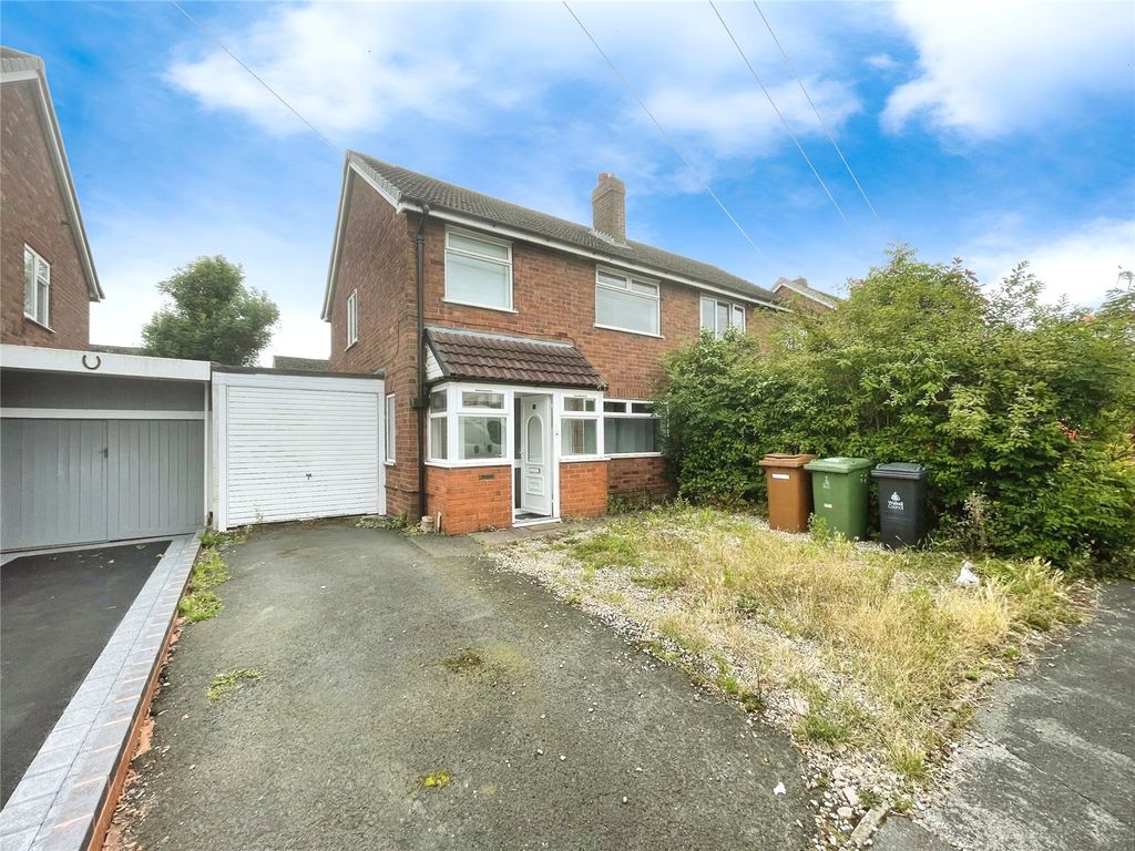 Property photo 1 of 8 Front