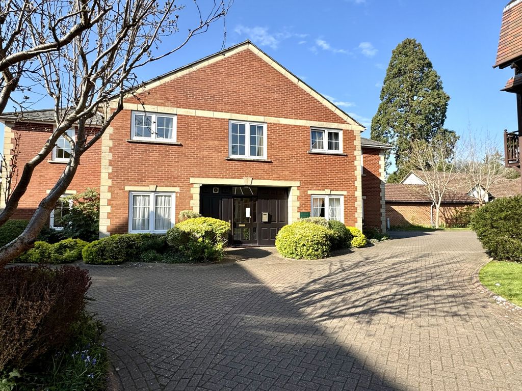 Property photo 1 of 7