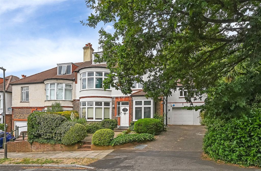 Property photo 2 of 27 Picture No. 02