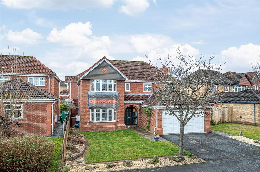 Property photo 1 of 29 Primary Property Image