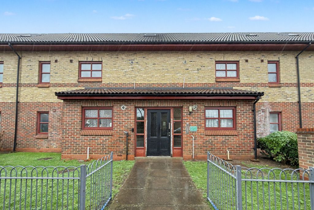 Property photo 1 of 12 47 Colchester Road, Walthamstow, London, E17 8Nu