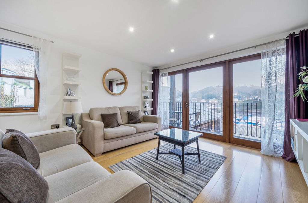 Additional image 9 of 2 bed flat for saleThe Creekside, Looe, Cornwall PL13