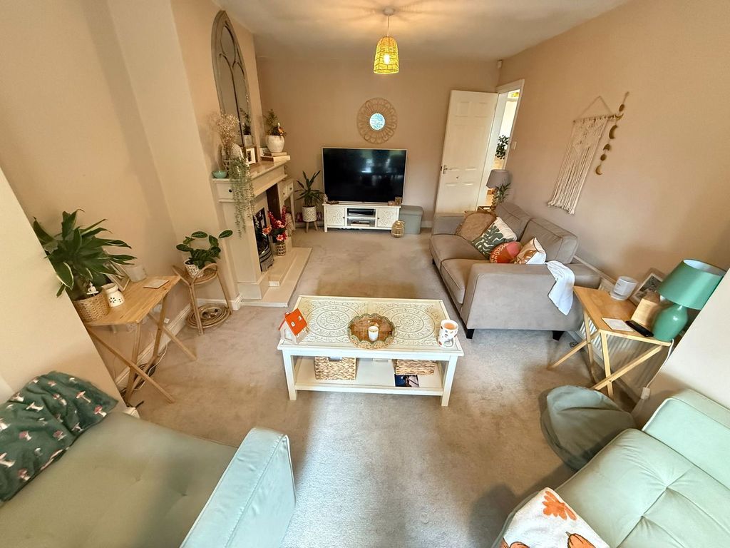 Property photo 3 of 21