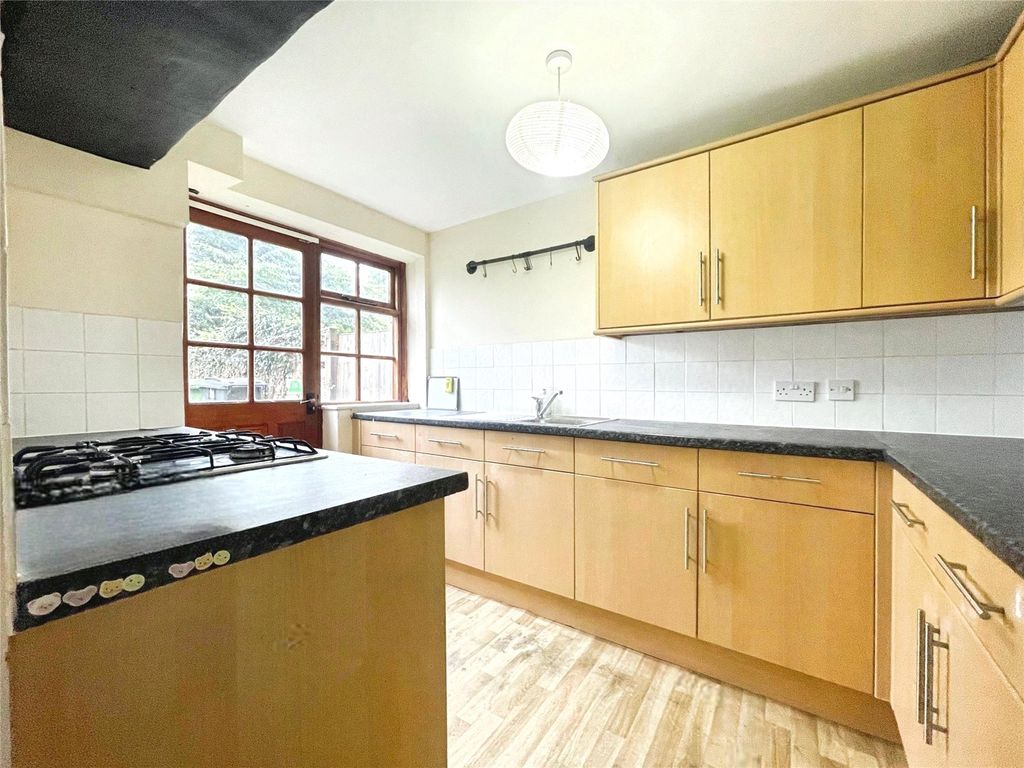 Property photo 3 of 13 Picture No. 24