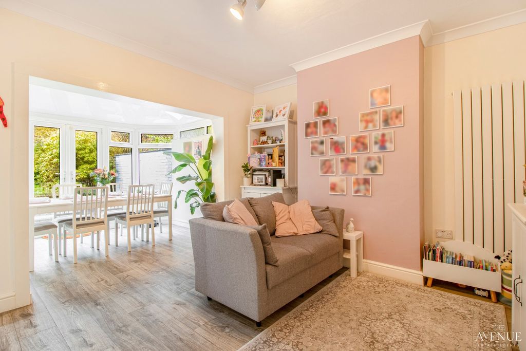 Property photo 3 of 32 4546797