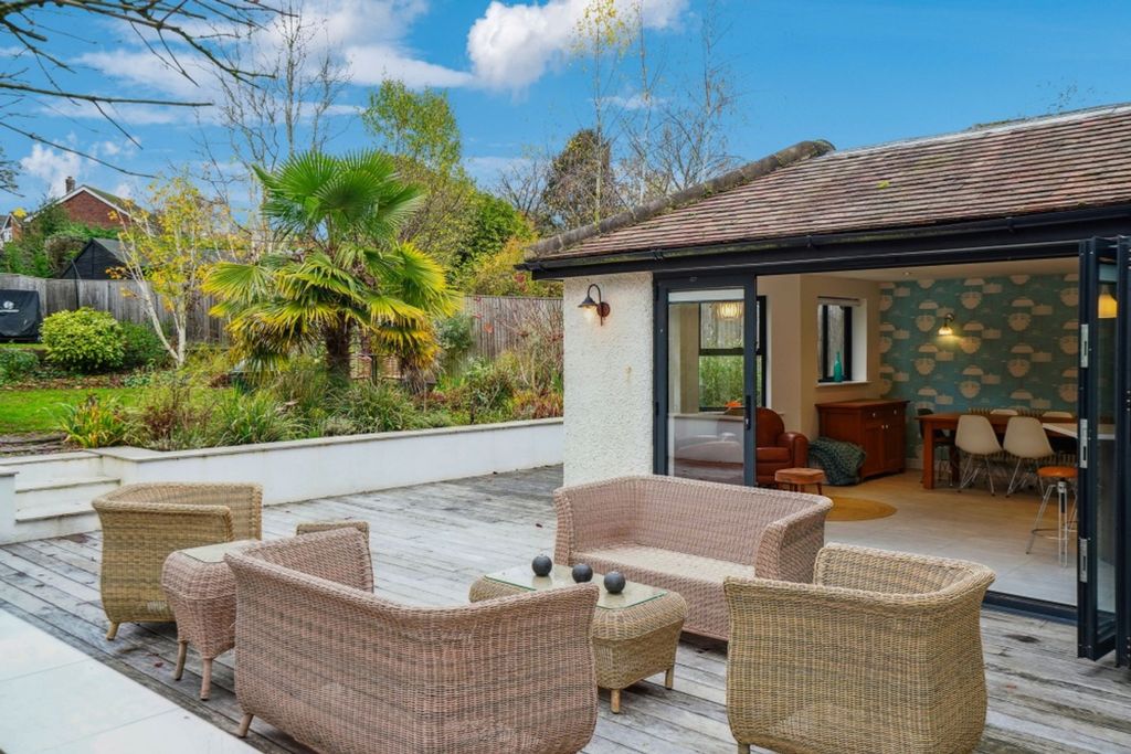 Property photo 3 of 36