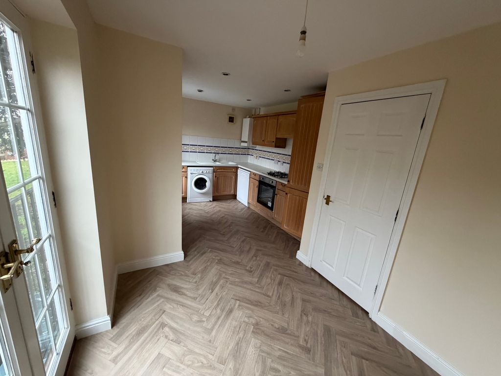 Property photo 3 of 11 Image