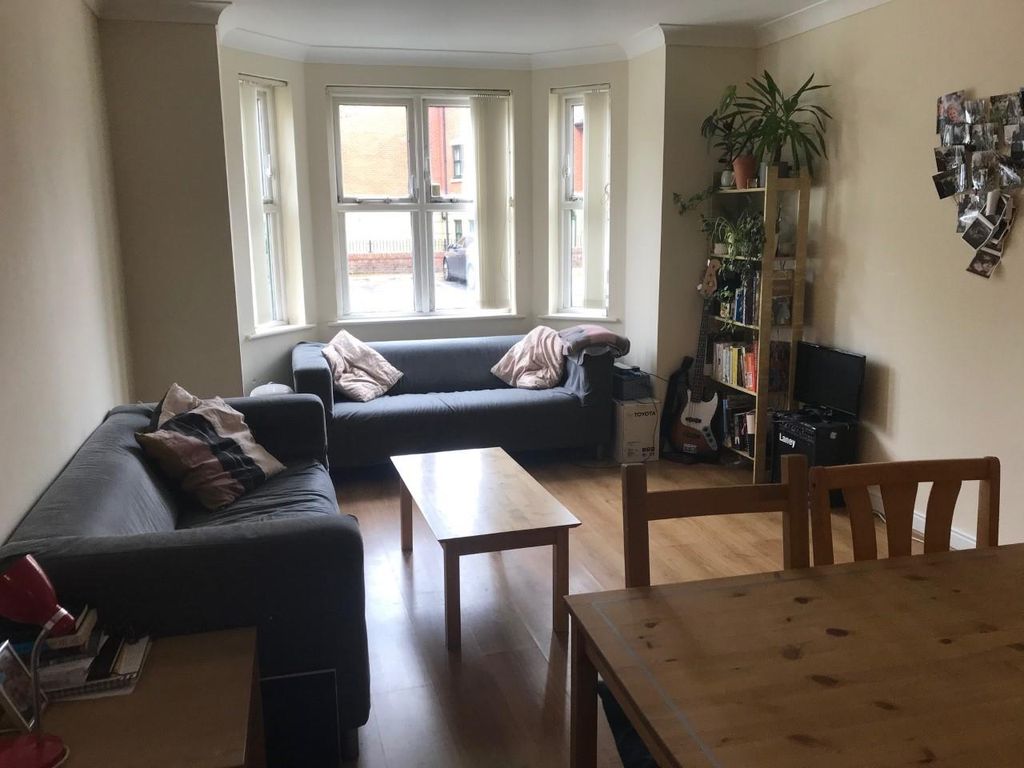 Property photo 1 of 9 Reception1.Jpeg