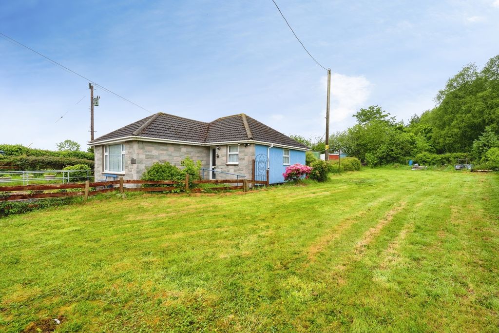 Property photo 2 of 21 Pbox-Img.Jpg