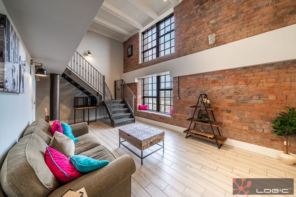 Property photo 2 of 30